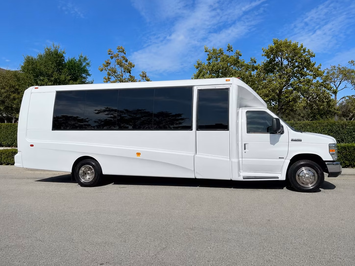 15 passenger minibus