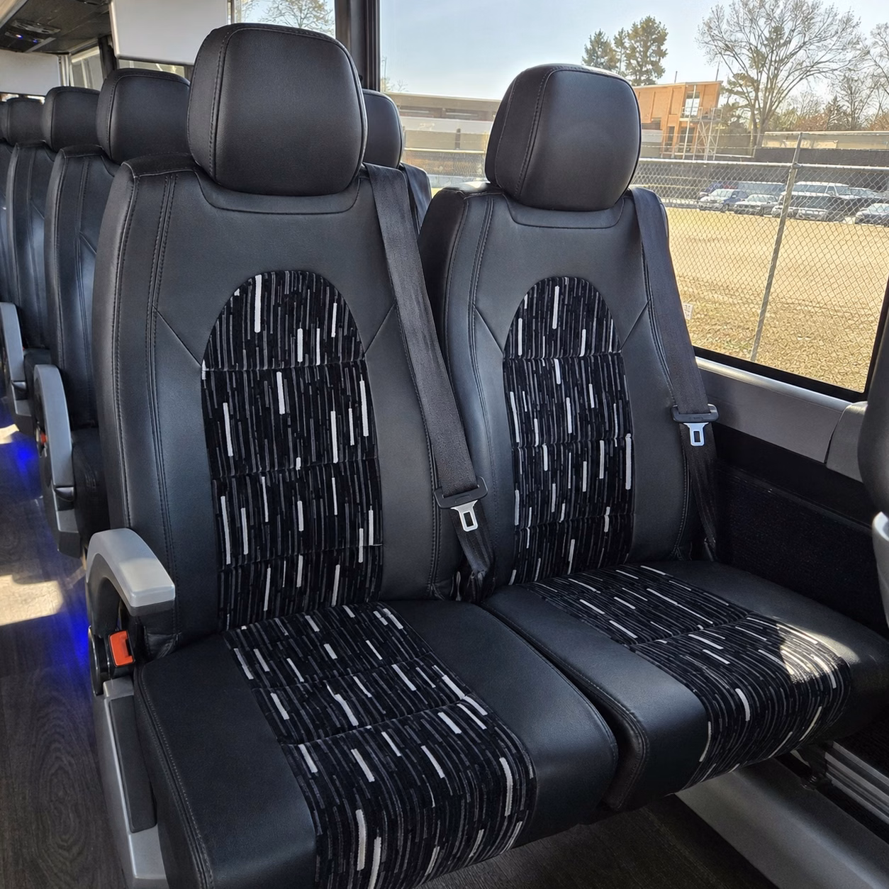 comparing largo buses made simple