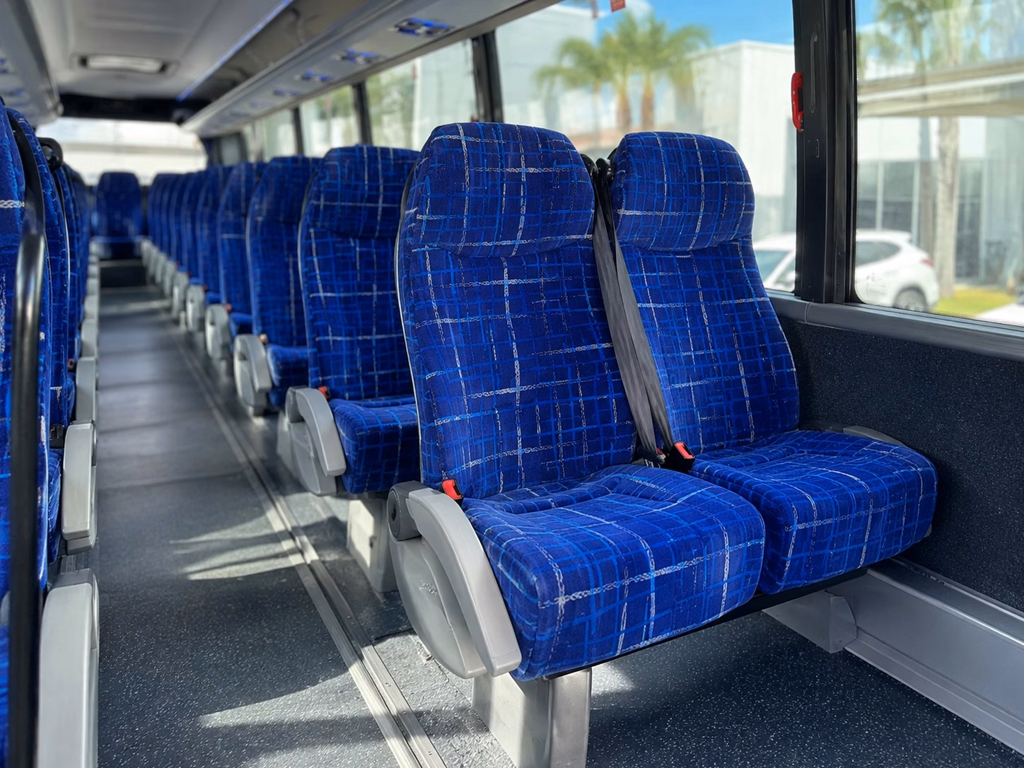 coordinating hotel pickup shuttles for out of town wedding guests in largo