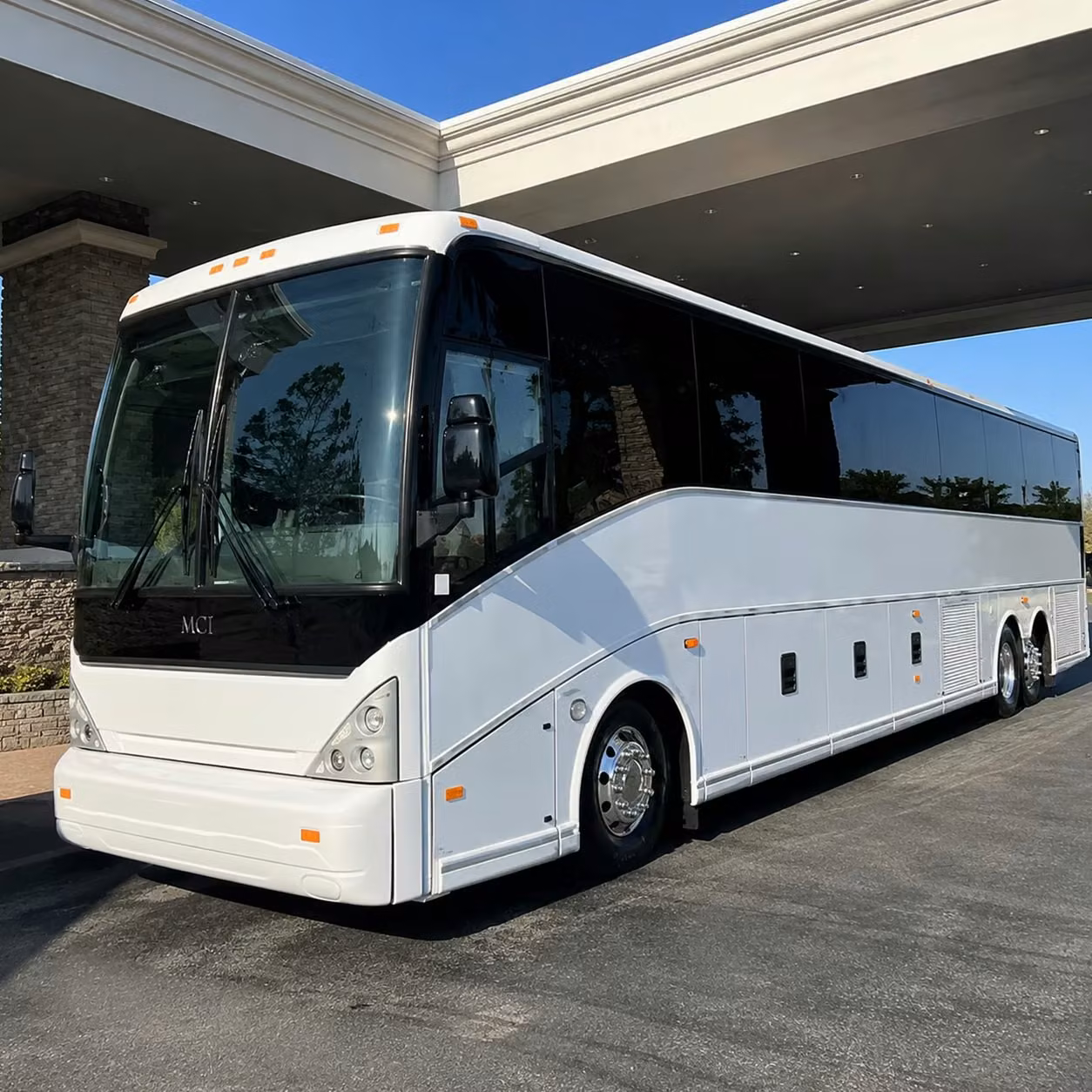 getting your group to tampa international airport has never been simpler