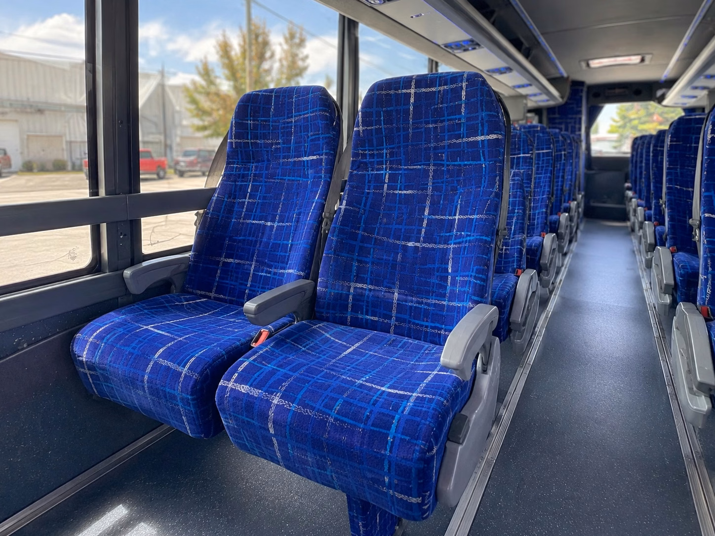 heading outside largo you can still compare sporting event transportation options