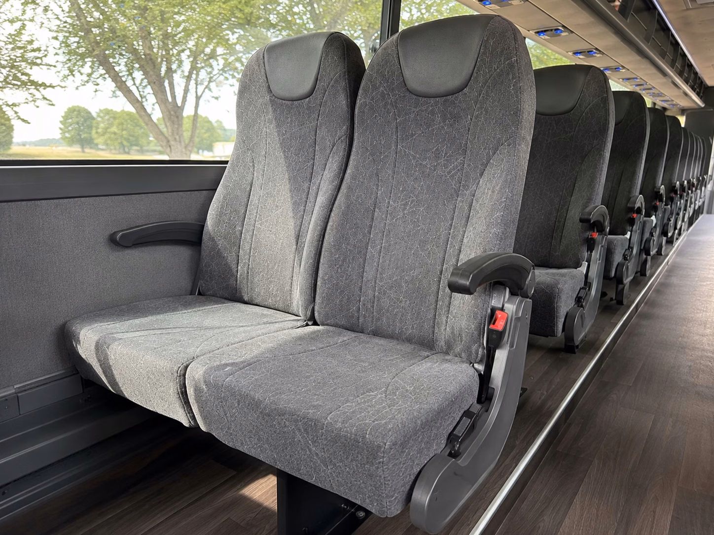 how distance and duration affect your largo bus rental rate