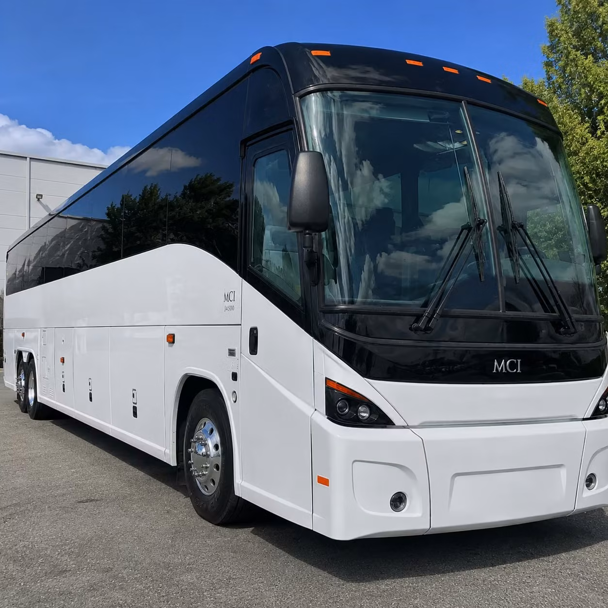 shuttle your largo team between campuses office parks and remote parking lots